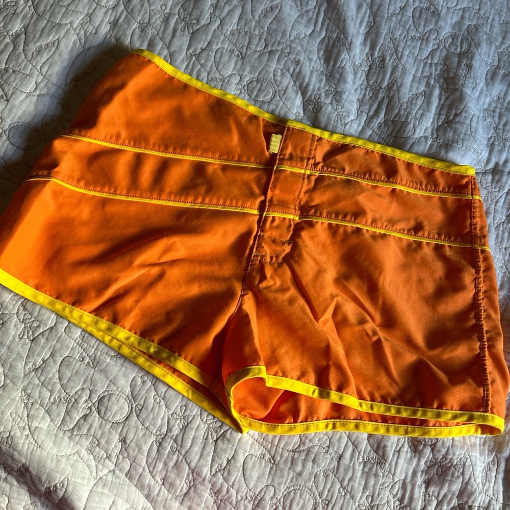 No Boundaries Orange and Yellow Athletic Shorts Lightweight Performance
